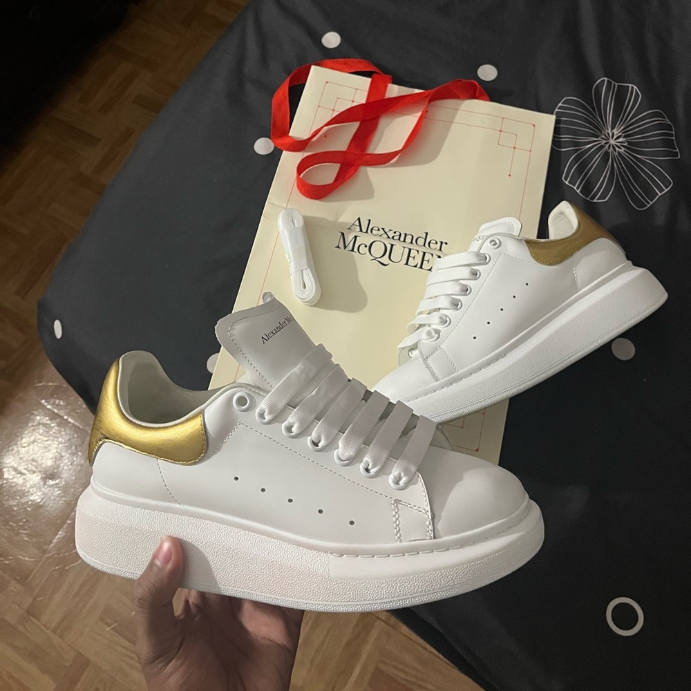 Alexander McQueen white/gold size 44